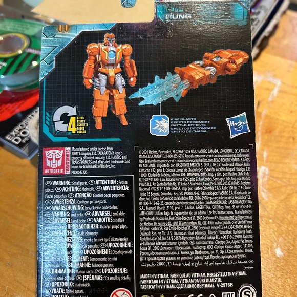 Transformers Generations Earthrise Rung Battle Master - Picture 2 of 5